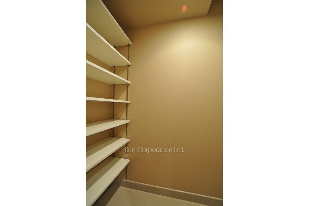 MY TOWER RESIDENCEの写真 シューズインクローゼット ※19階の同じ間取タイプを撮影。仕様が異なることがあります。