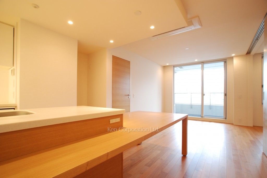 パークアクシス青山一丁目タワーの写真 リビングダイニング ※8階の同じ間取タイプを撮影。仕様が異なることがあります。