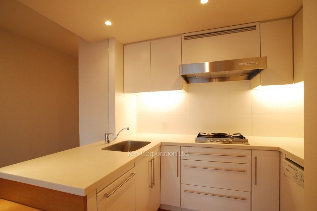 パークアクシス青山一丁目タワーの写真 キッチン ※8階の同じ間取タイプを撮影。仕様が異なることがあります。