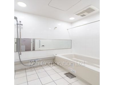 バスルーム ※写真・画像は実際と異なる場合がございます。部屋写真は同一タイプのものです。（ただし、画像中にタイプ名の記載がある場合はその記載内容を優先します。）