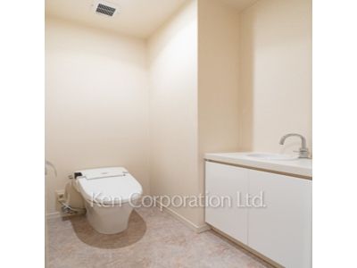 トイレ ※写真・画像は実際と異なる場合がございます。部屋写真は同一タイプのものです。（ただし、画像中にタイプ名の記載がある場合はその記載内容を優先します。）