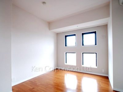 レジディアタワー中目黒の写真 ベッドルーム ※13階の同じ間取タイプを撮影。仕様が異なることがあります。