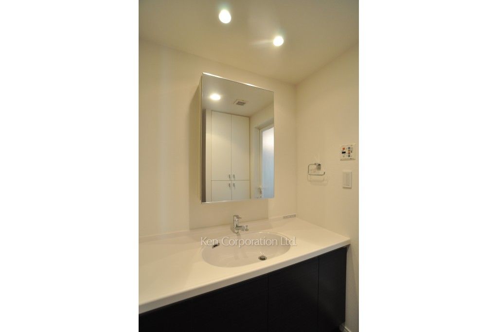 レジディアタワー中目黒の写真 パウダールーム ※9階の同じ間取タイプを撮影。仕様が異なることがあります。