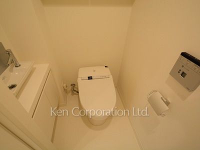 LaSante麻布十番の写真 トイレ ※9階の同じ間取タイプを撮影。仕様が異なることがあります。