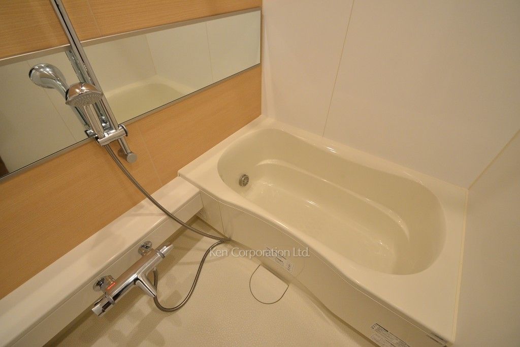 LaSante麻布十番の写真 バスルーム ※3階の同じ間取タイプを撮影。仕様が異なることがあります。
