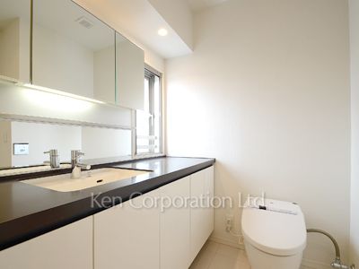 LaSante麻布十番の写真 パウダールーム ※16階の同じ間取タイプを撮影。仕様が異なることがあります。