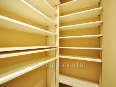 MY TOWER RESIDENCEの写真 シューズインクローゼット ※19階の同じ間取タイプを撮影。仕様が異なることがあります。