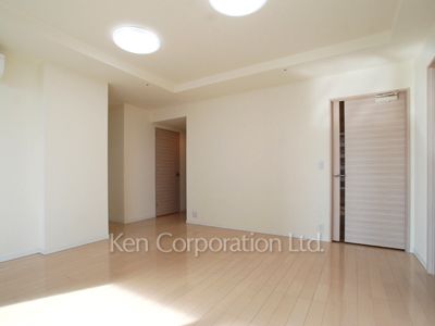 THE TOKYO TOWERS(賃貸専用部分)の写真 居室（LDなど） ※17階の同じ間取タイプを撮影。仕様が異なることがあります。