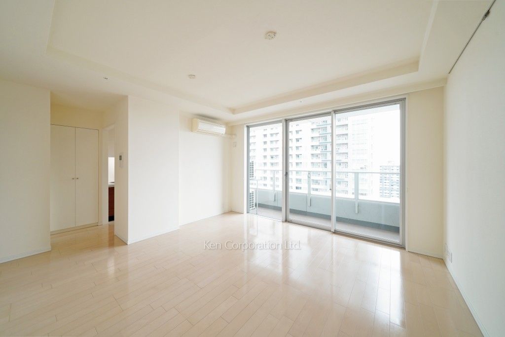 THE TOKYO TOWERS(賃貸専用部分)の写真 居室（LDなど） ※20階の同じ間取タイプを撮影。仕様が異なることがあります。