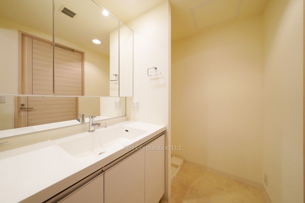 THE TOKYO TOWERS(賃貸専用部分)の写真 パウダールーム ※20階の同じ間取タイプを撮影。仕様が異なることがあります。