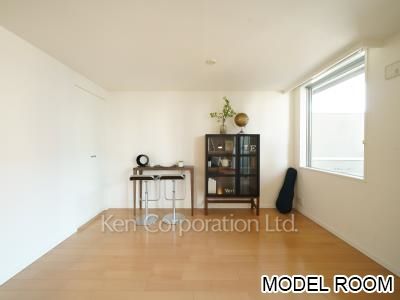 THE TOKYO TOWERS(賃貸専用部分)の写真 居室（LDなど）　※MODEL ROOM ※10階の同じ間取タイプを撮影。仕様が異なることがあります。