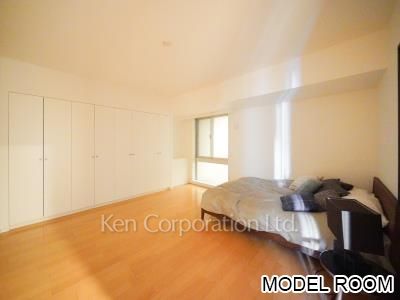 THE TOKYO TOWERS(賃貸専用部分)の写真 ベッドルーム　※MODEL ROOM ※10階の同じ間取タイプを撮影。仕様が異なることがあります。