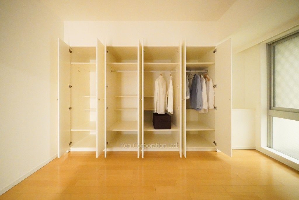 THE TOKYO TOWERS(賃貸専用部分)の写真 クローゼット　※MODEL ROOM ※10階の同じ間取タイプを撮影。仕様が異なることがあります。