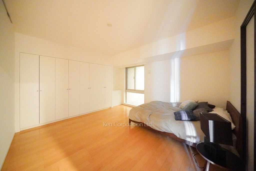 THE TOKYO TOWERS(賃貸専用部分)の写真 ベッドルーム　※MODEL ROOM ※10階の同じ間取タイプを撮影。仕様が異なることがあります。