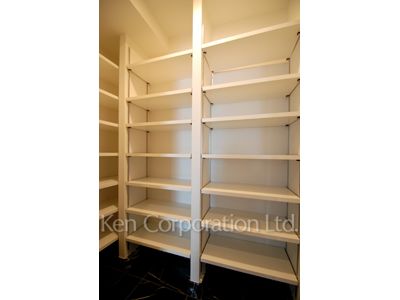 THE TOKYO TOWERS(賃貸専用部分)の写真 シューズインクローゼット ※29階の同じ間取タイプを撮影。仕様が異なることがあります。