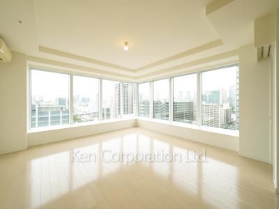 THE TOKYO TOWERS(賃貸専用部分)の写真 居室（LDなど） ※14階の同じ間取タイプを撮影。仕様が異なることがあります。