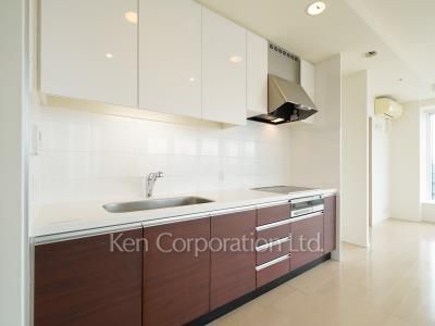 THE TOKYO TOWERS(賃貸専用部分)の写真 キッチン ※14階の同じ間取タイプを撮影。仕様が異なることがあります。