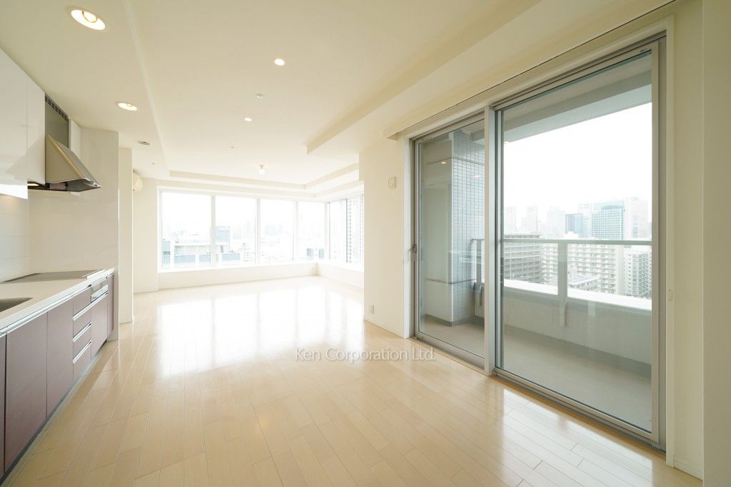 THE TOKYO TOWERS(賃貸専用部分)の写真 居室（LDなど） ※14階の同じ間取タイプを撮影。仕様が異なることがあります。