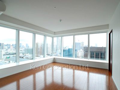 居室（LDなど） ※15階の同じ間取タイプを撮影。仕様が異なることがあります。