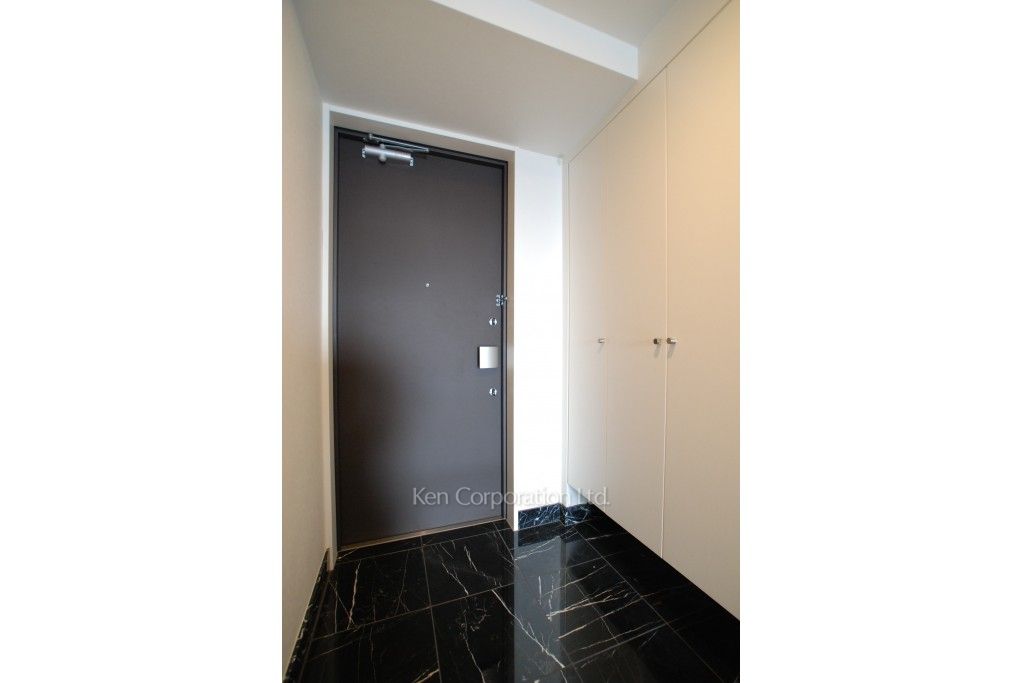 THE TOKYO TOWERS(賃貸専用部分)の写真 玄関 ※29階の同じ間取タイプを撮影。仕様が異なることがあります。