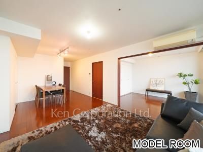 THE TOKYO TOWERS(賃貸専用部分)の写真 居室（LDなど）　※MODEL ROOM ※29階の同じ間取タイプを撮影。仕様が異なることがあります。