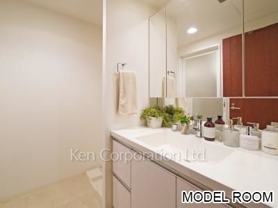 THE TOKYO TOWERS(賃貸専用部分)の写真 パウダールーム　※MODEL ROOM ※29階の同じ間取タイプを撮影。仕様が異なることがあります。