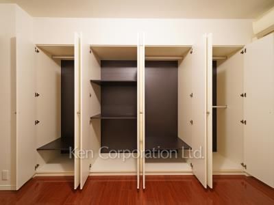 THE TOKYO TOWERS(賃貸専用部分)の写真 クローゼット ※21階の同じ間取タイプを撮影。仕様が異なることがあります。