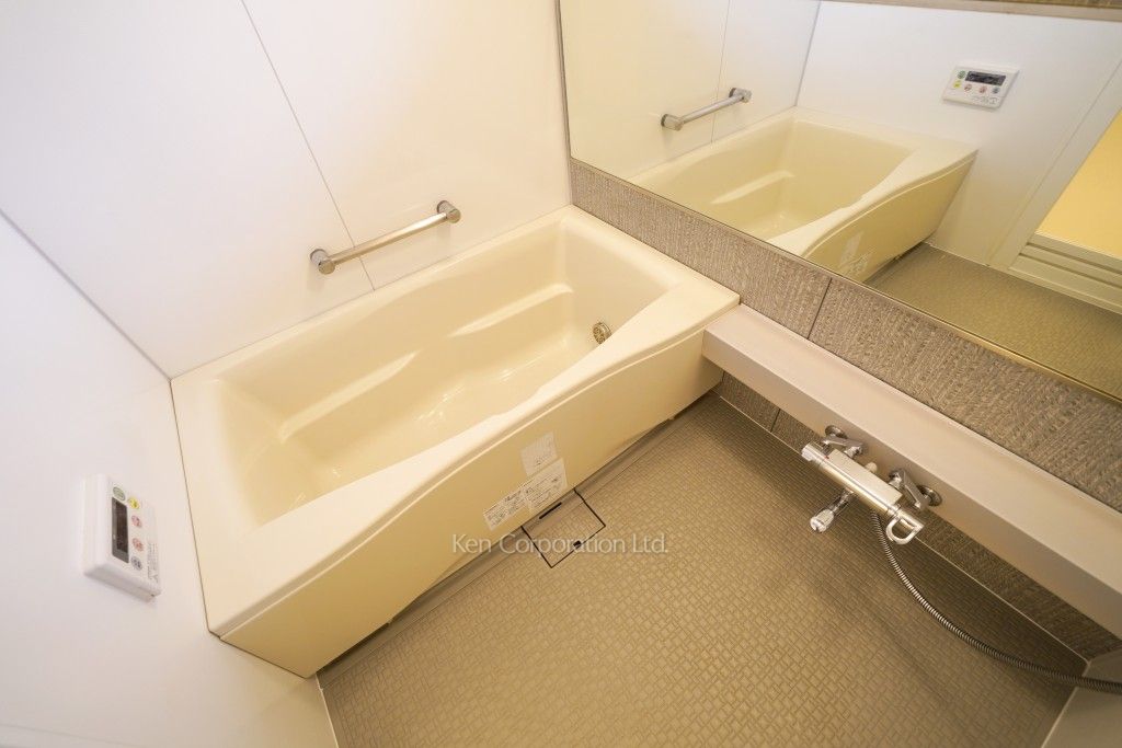 バスルーム ※21階の同じ間取タイプを撮影。仕様が異なることがあります。