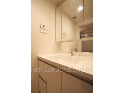 THE TOKYO TOWERS(賃貸専用部分)の写真 パウダールーム ※29階の同じ間取タイプを撮影。仕様が異なることがあります。