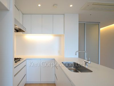 パークアクシス青山一丁目タワーの写真 キッチン ※28階の同じ間取タイプを撮影。仕様が異なることがあります。