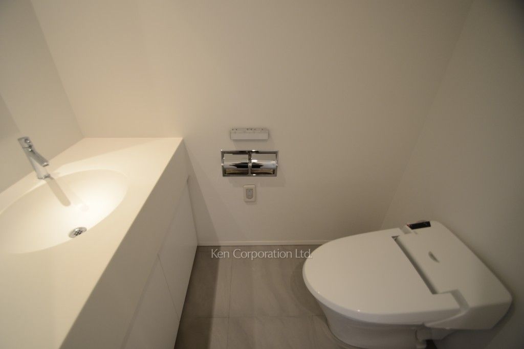 パークアクシス青山一丁目タワーの写真 トイレ ※28階の同じ間取タイプを撮影。仕様が異なることがあります。
