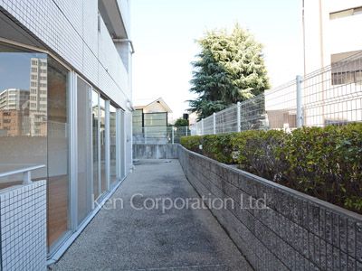 コスモリード南麻布の写真 バルコニー