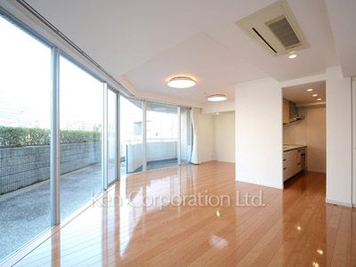 コスモリード南麻布の写真 居室（LDなど）