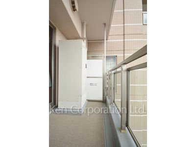 プライムアーバン新宿夏目坂タワーレジデンスの写真 バルコニー