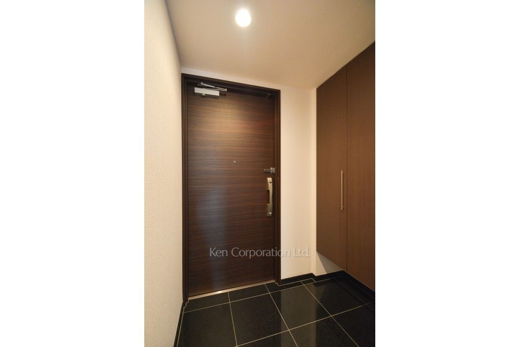 プライムアーバン新宿夏目坂タワーレジデンスの写真 玄関