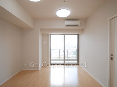 リビングダイニング ※12階の同じ間取タイプを撮影。仕様が異なることがあります。