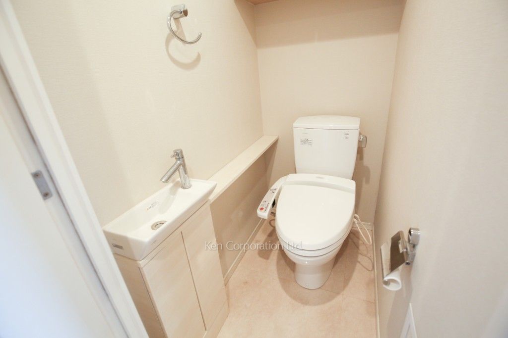 プライムアーバン新宿夏目坂タワーレジデンスの写真 トイレ ※16階の同じ間取タイプを撮影。仕様が異なることがあります。