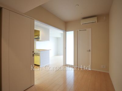 プライムアーバン新宿夏目坂タワーレジデンスの写真 ベッドルーム ※16階の同じ間取タイプを撮影。仕様が異なることがあります。