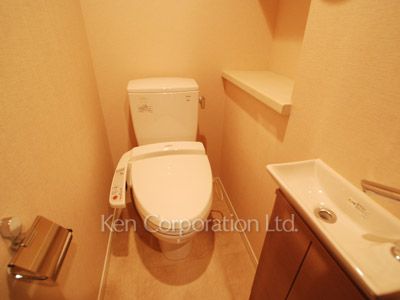 プライムアーバン新宿夏目坂タワーレジデンスの写真 トイレ ※22階の同じ間取タイプを撮影。仕様が異なることがあります。