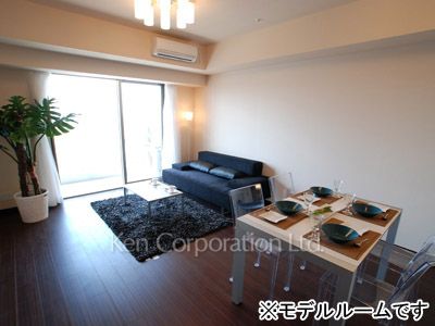 プライムアーバン新宿夏目坂タワーレジデンスの写真 リビングダイニング ※19階の同じ間取タイプを撮影。仕様が異なることがあります。