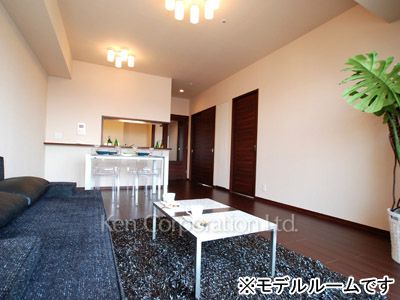 プライムアーバン新宿夏目坂タワーレジデンスの写真 リビングダイニング ※19階の同じ間取タイプを撮影。仕様が異なることがあります。
