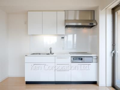 プライムアーバン新宿夏目坂タワーレジデンスの写真 キッチン