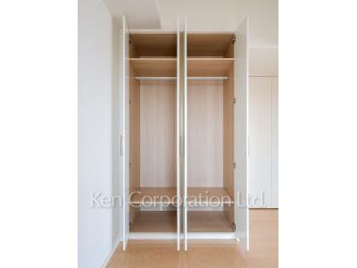 プライムアーバン新宿夏目坂タワーレジデンスの写真 クローゼット