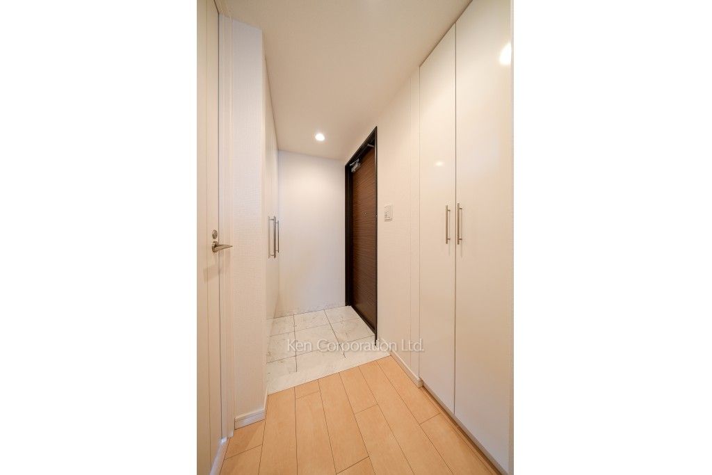 プライムアーバン新宿夏目坂タワーレジデンスの写真 玄関