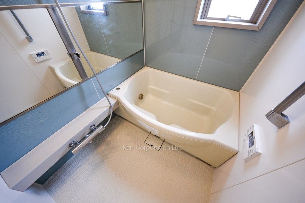 プライムアーバン新宿夏目坂タワーレジデンスの写真 バスルーム ※20階の同じ間取タイプを撮影。仕様が異なることがあります。