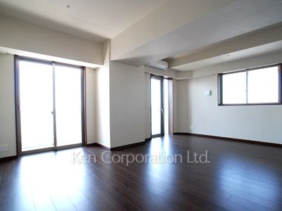 プライムアーバン新宿夏目坂タワーレジデンスの写真