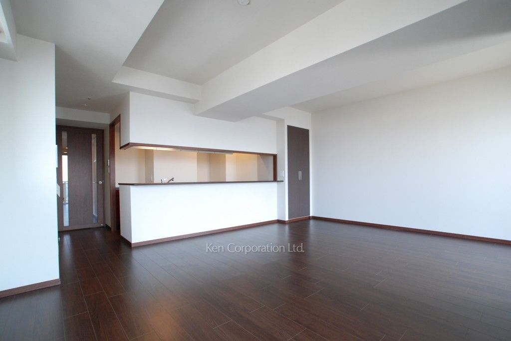 プライムアーバン新宿夏目坂タワーレジデンスの写真 リビングダイニング ※28階の同じ間取タイプを撮影。仕様が異なることがあります。