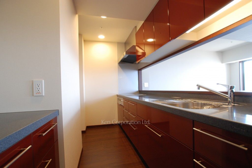 プライムアーバン新宿夏目坂タワーレジデンスの写真 キッチン ※28階の同じ間取タイプを撮影。仕様が異なることがあります。