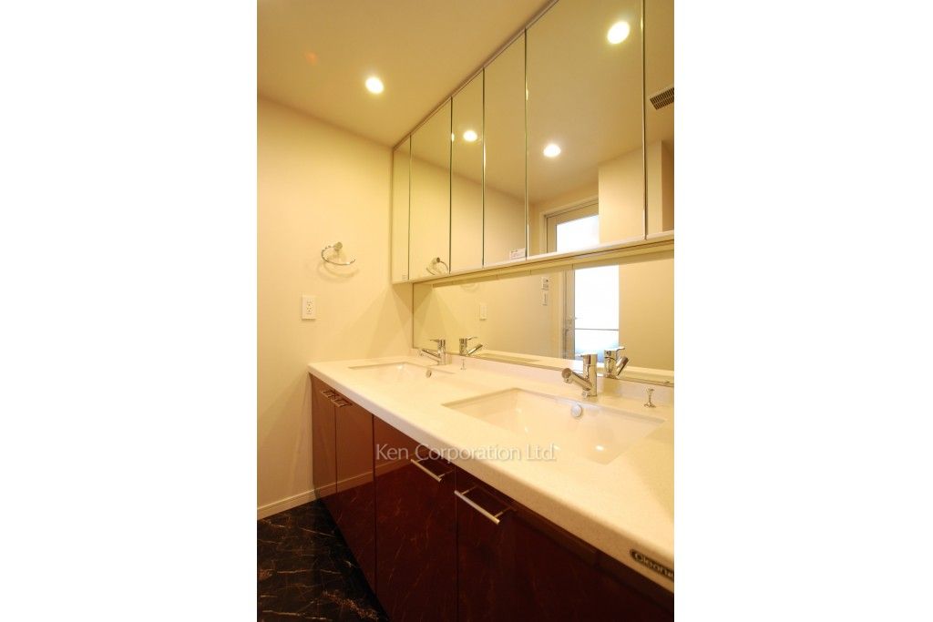 プライムアーバン新宿夏目坂タワーレジデンスの写真 パウダールーム ※28階の同じ間取タイプを撮影。仕様が異なることがあります。