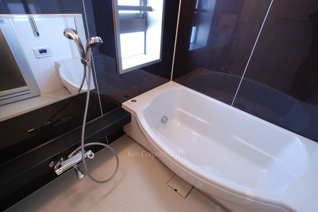 プライムアーバン新宿夏目坂タワーレジデンスの写真 バスルーム ※28階の同じ間取タイプを撮影。仕様が異なることがあります。